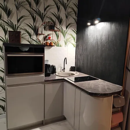 Somewhere Between Apartmán *