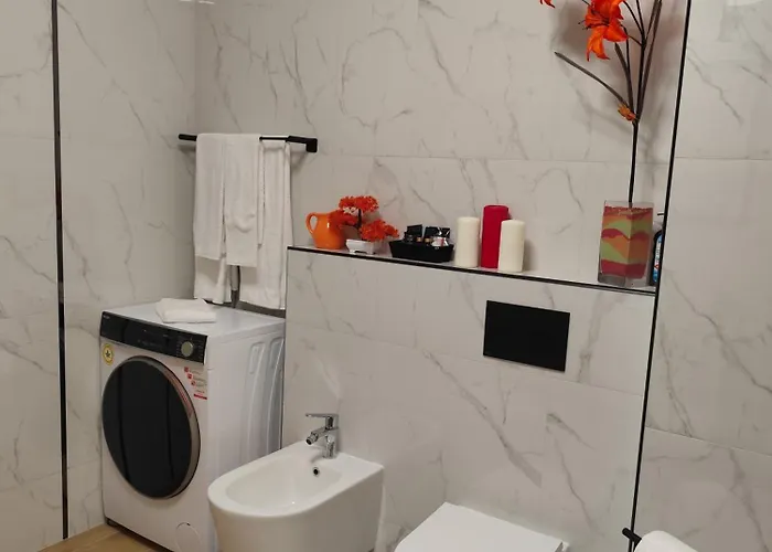 Somewhere Between Lägenhet *